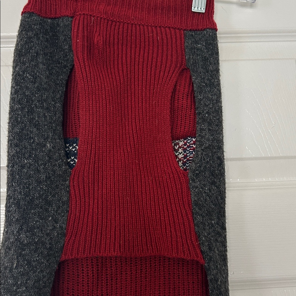 Eddie Bauer Dog sweater Charcoal Knit with American Flag & Red Trim size Large - Picture 6 of 6